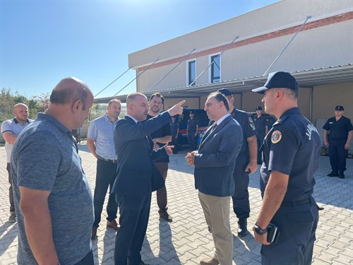 İlçemiz Kaymakamı Murat SÜZEN, Yapımı Devam Eden Badırga Deri OSB J.Krk K.lığı ile Bursa Deri İhtisas ve Karma Organize Sanayi Bölgesini ziyaret etti.